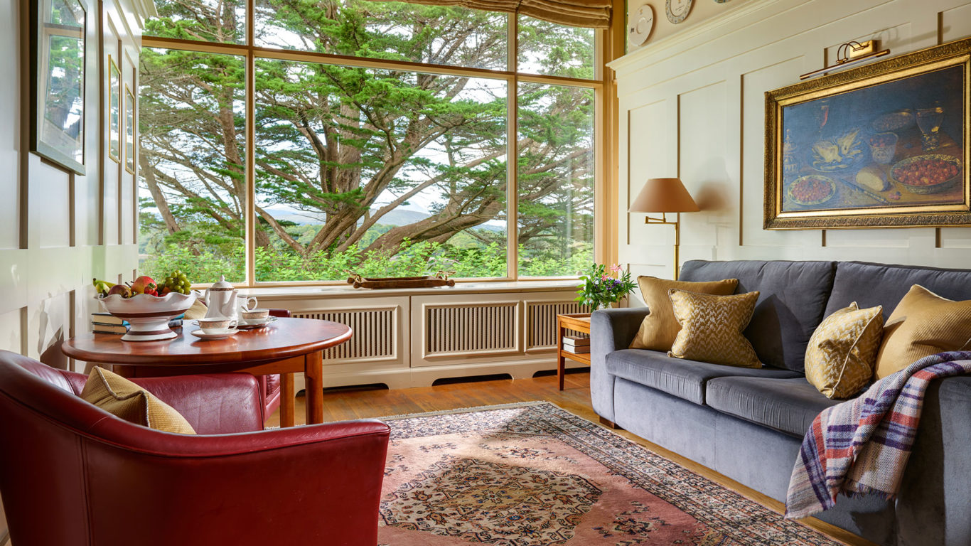 garden-cottage-living-room-1