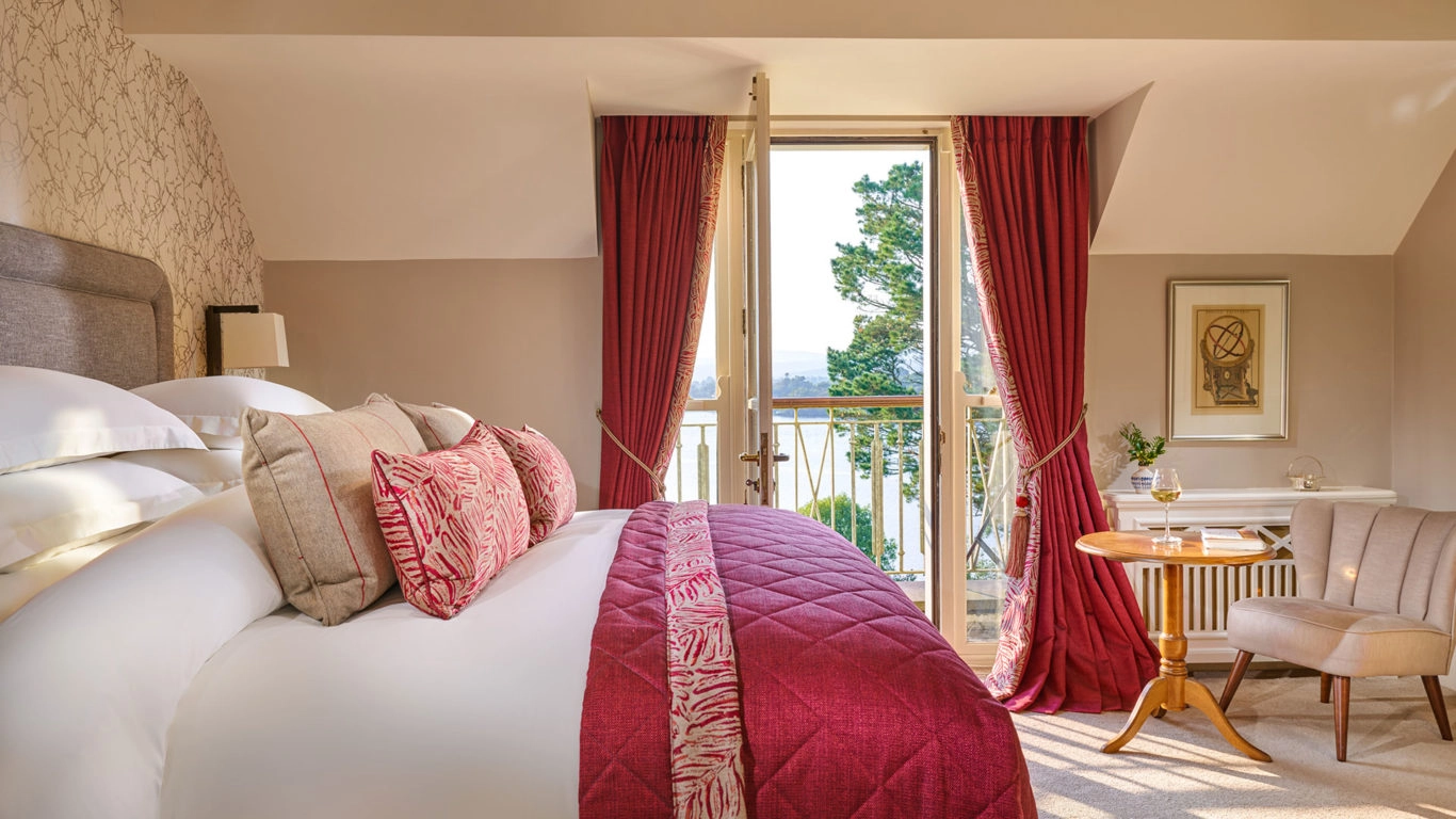 little-hay-bedroom-1