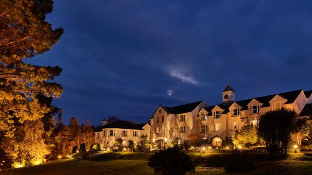 Autumn Night Exterior 4500px-1